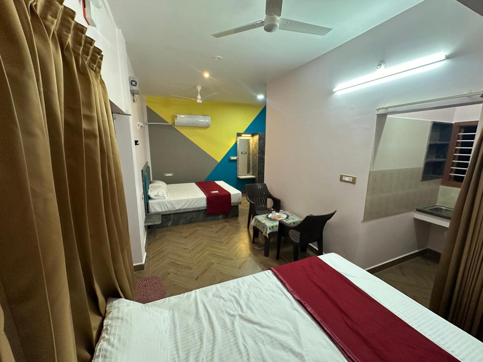 Om Lingeswaran Home Stay Tiruvannamalai Exterior photo