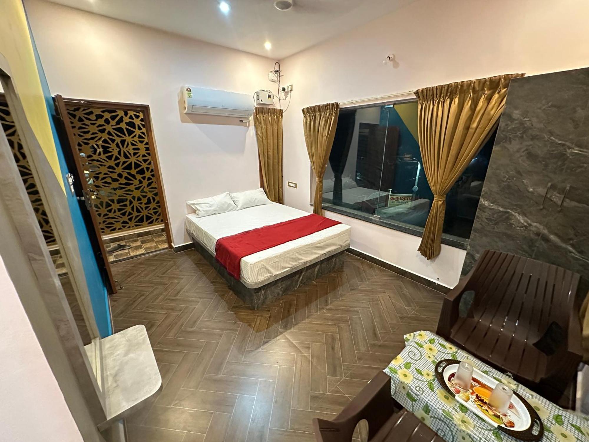 Om Lingeswaran Home Stay Tiruvannamalai Exterior photo